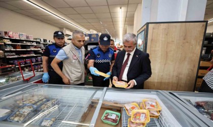 Tahmazoğlu: “Halkın sağlığı ile kimse oynayamaz”