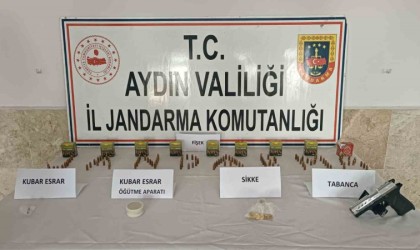 Uyuşturucu baskınında Roma dönemine ait altın sikke bulundu