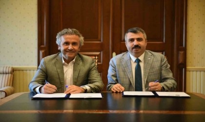 Yeşim, sokak hayvanlarına umut oluyor