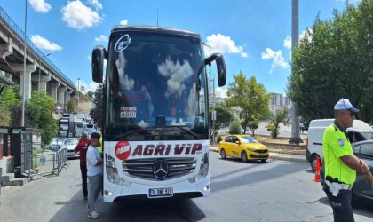 15 Temmuz Demokrasi Otogarında yolculara ve otobüslere denetim