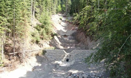 2021 yılında sel felaketini yaşayan Kastamonu, tersip bentleriyle sellere karşı güçleniyor