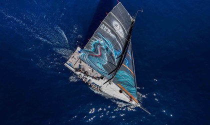 Aegeanlink Regattada kupayı Arkas Sailing Team kaldırdı