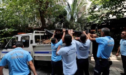 Bakırköy Belediyesi Zabıta Ekipleri kaldırım işgaline karşı denetim