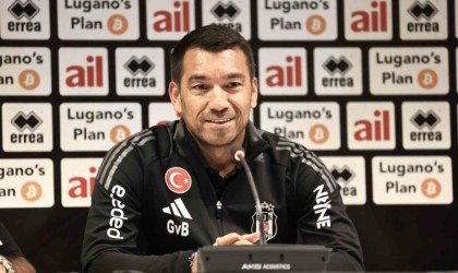 Bronckhorst: İki maçın sonunda gruplara kalmış olmayı istiyoruz