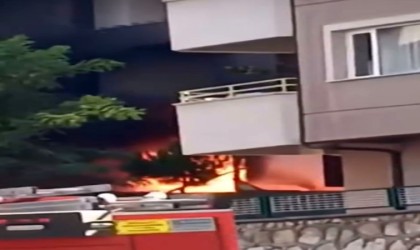 Bursada binada korkutan yangın