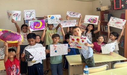 Efeler Belediyesinden çocuklara sanat atölyesi