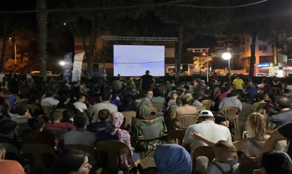 Efeler Belediyesinden yaz akşamlarında sinema keyfi