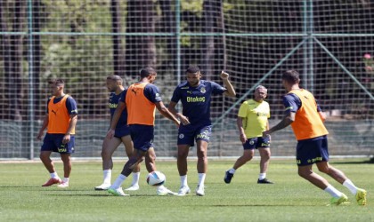 Fenerbahçe, Göztepe maçı hazırlıklarına başladı
