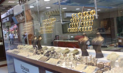 Gram altında yıl sonu beklentisi 3 bin TL