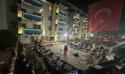 İnegöl Belediyesi Türk Müziği Korosu Oylatta konser verdi