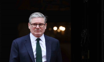 İngiltere Başbakanı Starmer, İran Cumhurbaşkanı Pezeşkiyan ile telefonda görüştü