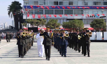 İzmirde 30 Ağustos Zafer Bayramı coşkuyla kutlandı