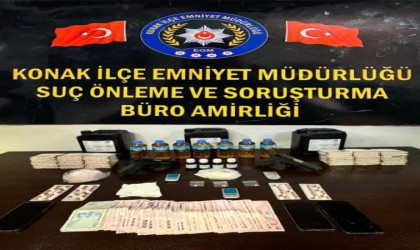 İzmirde uyuşturucu imal ve ticareti yapan 3 şüpheli tutuklandı