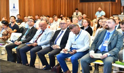 İzmirin ulaşımdaki yol haritası çiziliyor