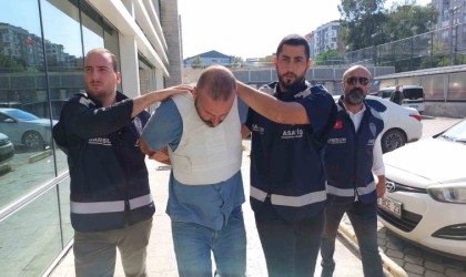 Katil zanlısı ve arkadaşları çelik yelek giydirilerek adliyeye sevk edildi