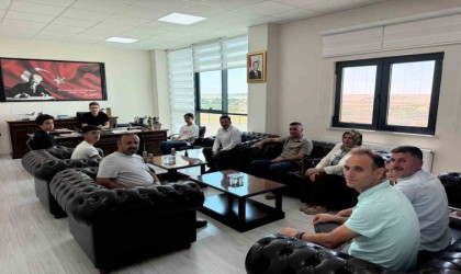 Kaymakam Kaptanoğlu, LGSde dereceye giren öğrencileri ödüllendirdi