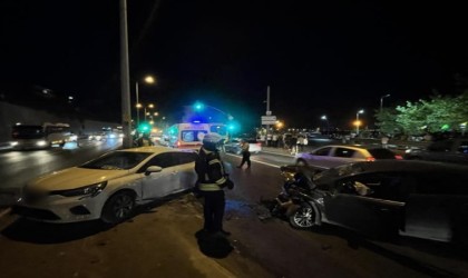 Kocaelinde zincirleme trafik kazası: 3 yaralı