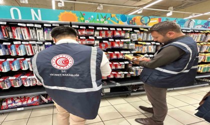 Okulların açılması öncesi İzmirde kırtasiyelere denetim