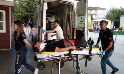 Otomobil ile motosiklet çarpıştı: 4 yaralı