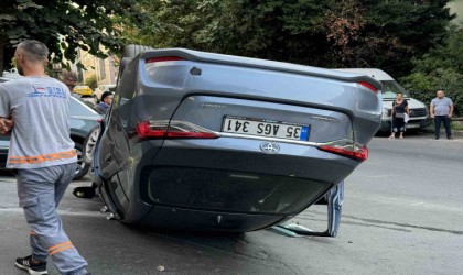 Şişlide sürücüsünün fren yerine gaza bastığı araç, takla attı