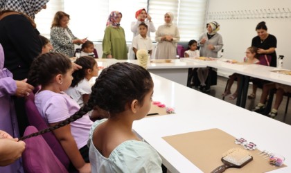 Sultangazide ‘İpek Gibi Saçlara Petek Gibi Örgüler atölyesi