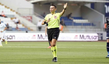 Trendyol Süper Lig: Kasımpaşa: 1 - Adana Demirspor: 0 (İlk yarı)