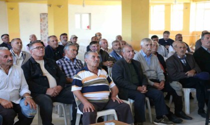 Altınbaşakta çiftçilere yönelik eğitim toplantısı düzenlendi