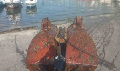 Arnavutköy sahili açıklarında içerisinde patlayıcı olan demir parçası bulundu