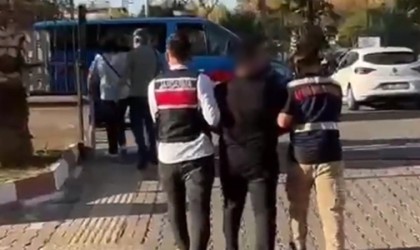 Aydında bir otomobilde yapılan aramada el bombası ele geçirildi