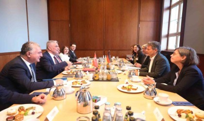 Bakan Bolat: Almanya ile iş birliğini çeşitlendirmek, iki taraf için de önemli kazanımlar sunmaya devam edecek