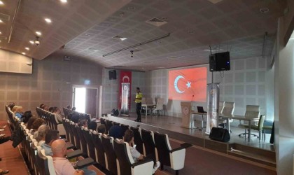 Balıkesir İl Sağlık personeline trafik eğitimi verildi