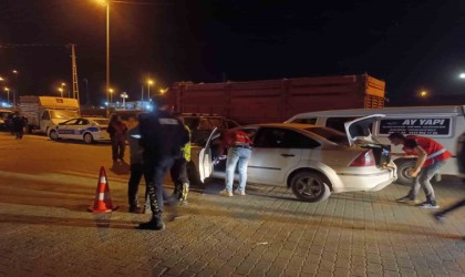 Bandırmada aranan 23 kişi yakalandı