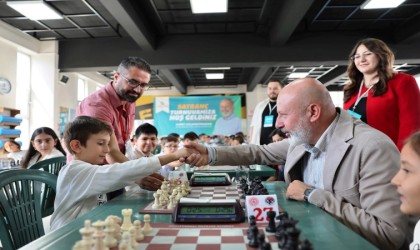 Başkan Çolakbayrakdar: Büyük ve güçlü Türkiye için çocukları satrançla buluşturuyoruz