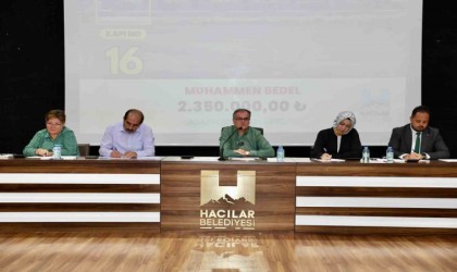 Başkan Özdoğan, “Esnafımıza modern mekanlar sunduk”