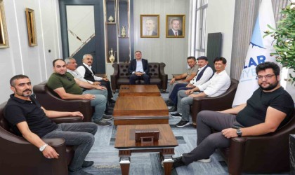 Başkan Özdoğana MHP İlçe Teşkilatından hayırlı olsun ziyareti