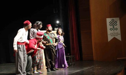 Başkan Yetişkin vatandaşları sanatla buluşturuyor