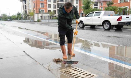 Belediye ekiplerinden anında müdahale