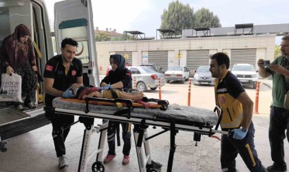 Bursada pencereden düşen çocuk ağır yaralandı