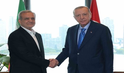 Cumhurbaşkanı Erdoğan, İran Cumhurbaşkanı Pezeşkiyan ile görüştü