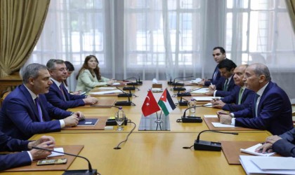 Dışişleri Bakanı Fidan, Ürdün Dışişleri Bakanı Safadi ile bir araya geldi