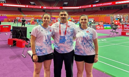 Erzincanlı milli badmintoncular Dünya Şampiyonası için Çine gitti