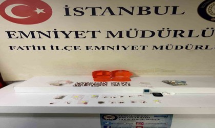 Fatihte uyuşturucu operasyonları: 4 gözaltı