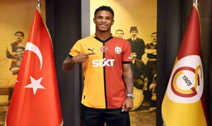 Ismail Jakobs, Galatasarayın 4. Senegalli futbolcusu oldu