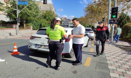 İstanbulda okul önlerinde sıkı denetim
