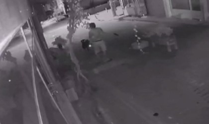 İzmirde kadını alıkoyan saldırgan polise de ateş açtı, o anlar kamerada