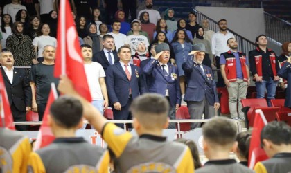Karabükte gaziler, öğrenciler ile birlikte spor faaliyetleri yaptı