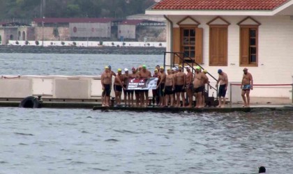 Katledilen Narin için Üsküdardan Kız Kulesine yüzdüler