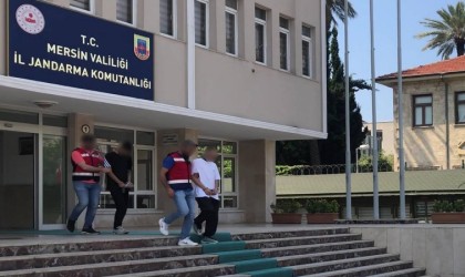 Mersinde cinayetten 26, istismardan 20 yıl hapis cezası alan 2 hükümlü yakalandı