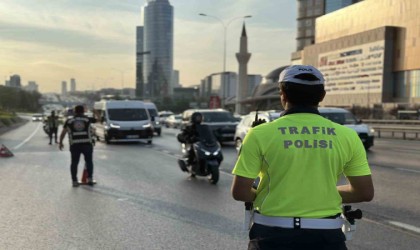 Okullar açıldı, İstanbulda denetimler sıklaştırıldı