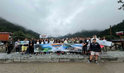 Sultangazi Belediyesinden başarılı öğrencilere Karadeniz turu
